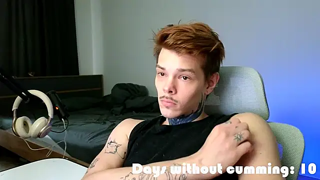 denis_here - DENIS_HERE's free webcam - UK Sex Cams