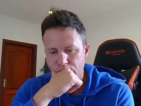 TroyDieselXXX webcam