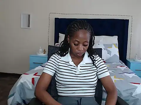 queenmandyy - QUEENMANDYY's free webcam - UK Sex Cams