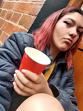 Victoria_Beaumont webcam