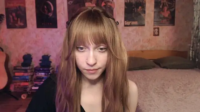 Friendly_Ellie webcam