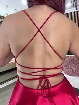 Webcam Model (MonicaMoret)  is live.Free join now!