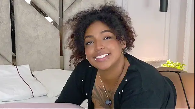 Cristal-Jonnes webcam