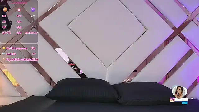 Noa_butterfly_ webcam