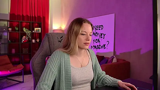 VireliaMoonfall webcam