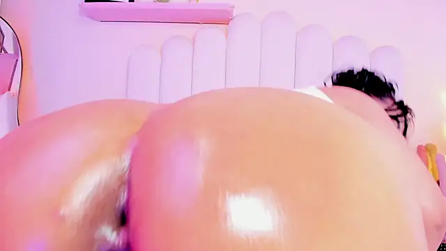 Cristal_horny69 webcam