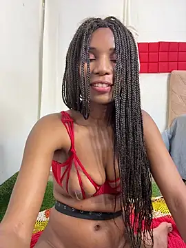 ShantelSexyYoungMilfie