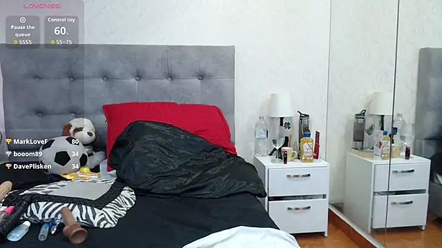 ScarlettGreen_ webcam