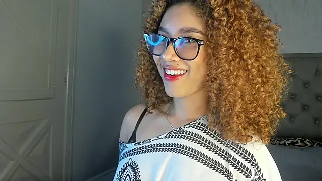 Sienna_brunette webcam