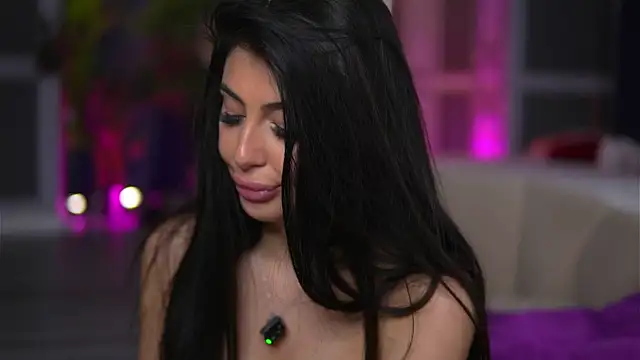 MissMeganMoon webcam