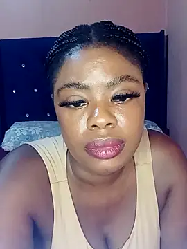 Luciouslips00 webcam