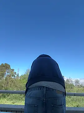 noitelivre (M mature) - Go naked