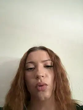 Webcam Model (SofieKayla)  is live.Free join now!