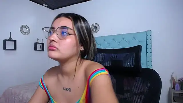 kathe-mills235 webcam