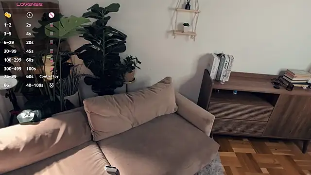  LaureMestler chat room