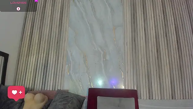 BriannaChelsea webcam