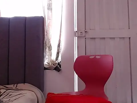 saara_johnson496 webcam