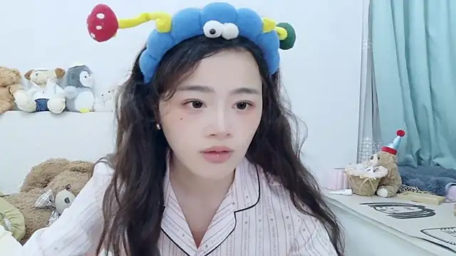 美女cc-8在线直播