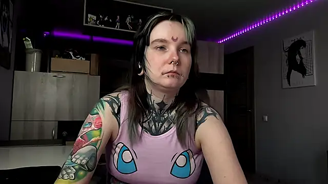 HighelikeGirl webcam