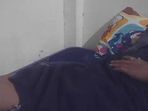 lovelypinay31xx webcam