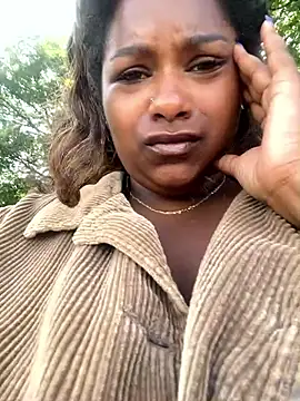 xoxoSELENAxoxo webcam