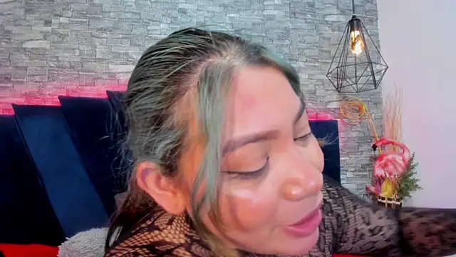 Sophia_Brunett webcam