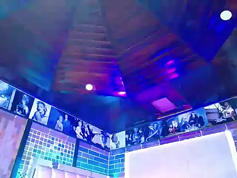 kriss_sweetboobs10 webcam