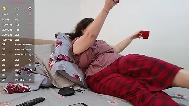 SpoilHerThick webcam