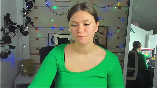 Josephine_Kiss webcam