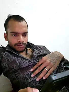 Herecallboyyash webcam