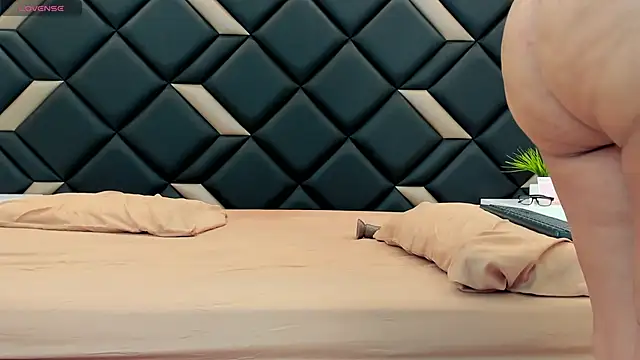 GeraldineSandoval webcam