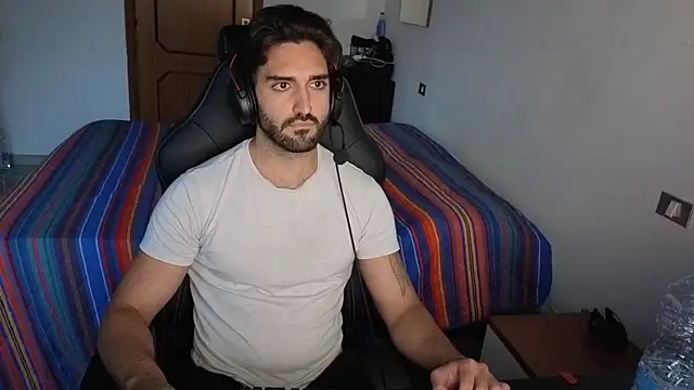 al3xox02 - Al3xox02's free webcam - UK Sex Cams