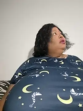 nancy111 (F milf) - make me drip and squirt on my toy