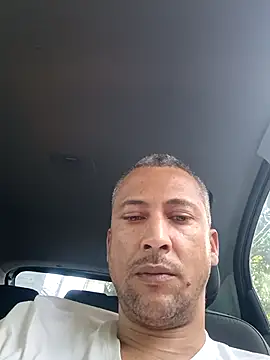 arrombador20 (Ask my age) - Goza em uma chamada com vc safada