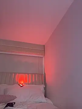 ArianaReynoldss webcam