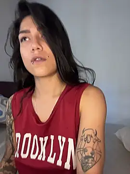 Twoshotsparty420 webcam