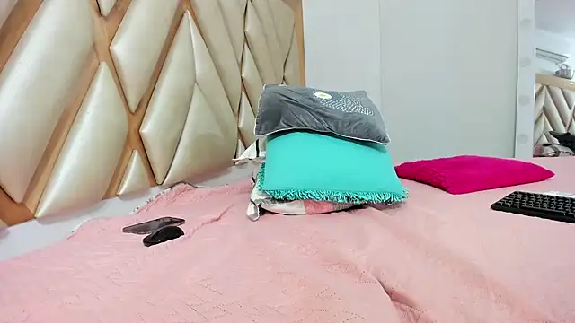 briana_wonder69xxx webcam