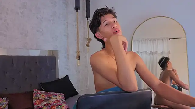 dave_eliot (M twink) - cum show and anal fingers in public