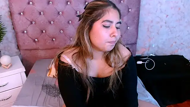 Sofiazaf_ webcam