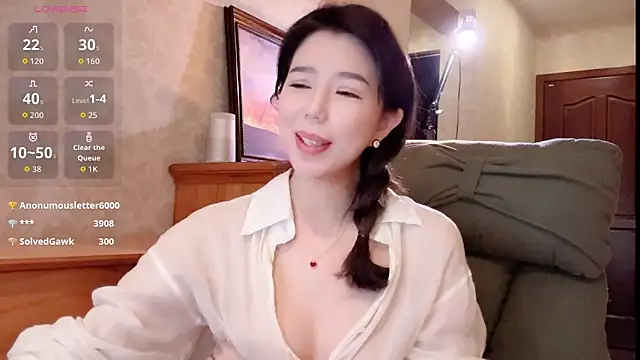 -eileen- (F milf) - 奶头特写