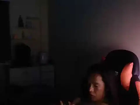 ashelyxyn69xx webcam