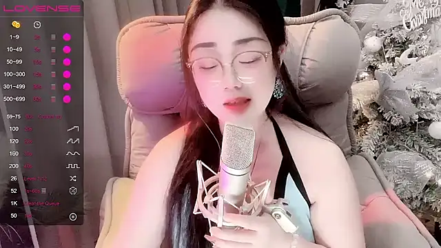 Monica-666888- webcam