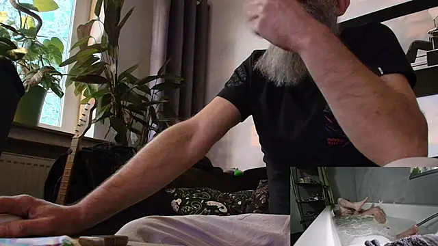 kingsscepter (Ask my age) - tribute to your king