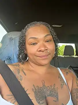 HaloRodeoLover2 live sex cam