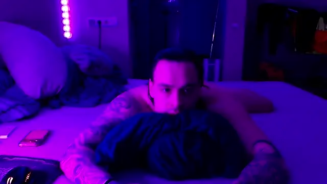 baphomet_from_ice (M young) - MAKE ME CUM