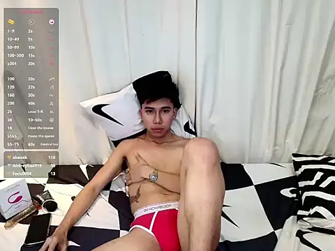 Ur_pinoyhotbrix webcam