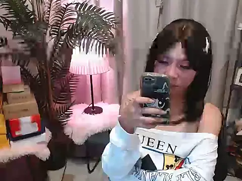 AsianTrixxx webcam
