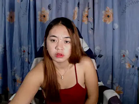urlover_mae26 webcam