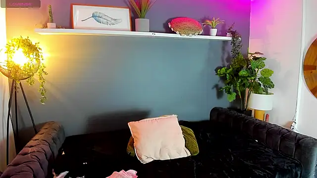 Kira_Exe_ live sex cam