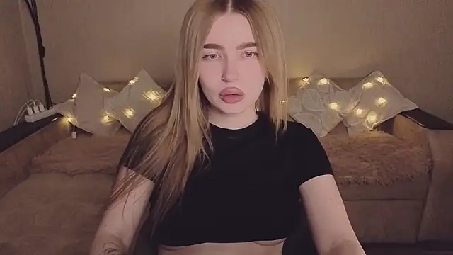 ViolettaLopez webcam